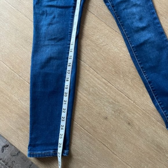 Madewell Roadtripper Jeans in Jansen Wash - Picture 11 of 11